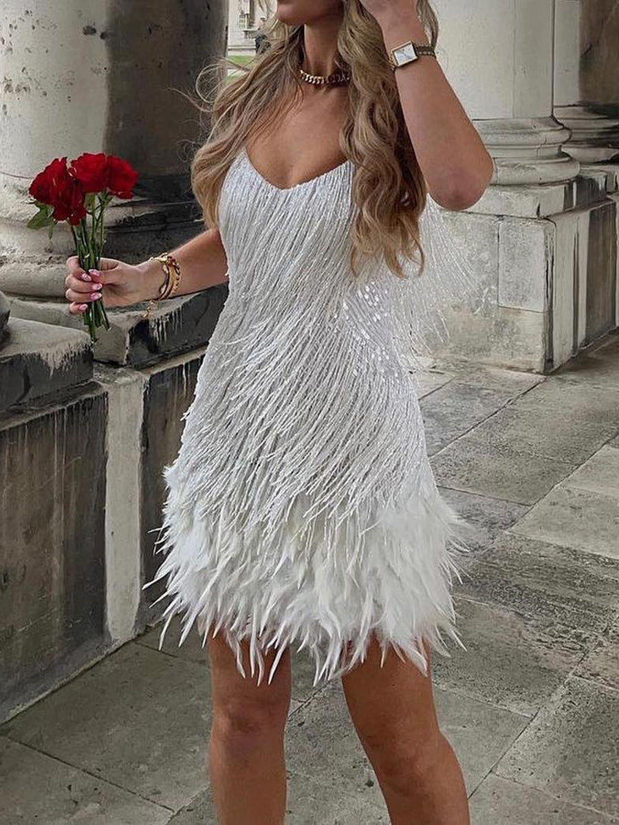 Vestido de Paetê Com Franjas e Plumas Modern Caterine