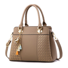 Bolsa Feminina em Couro Genuíno - Carolina Vintage