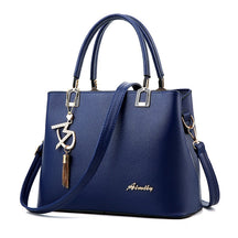 Bolsa Feminina em Couro Genuíno - Versatile