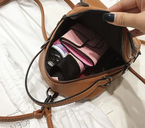 Mochila Feminina em Couro Genuíno - Felyciia Premium