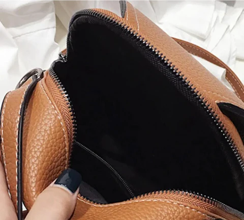 Mochila Feminina em Couro Genuíno - Felyciia Premium